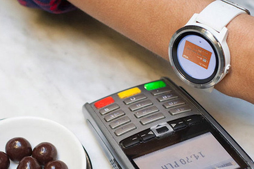 Płatność zbliżeniowa zegarkiem